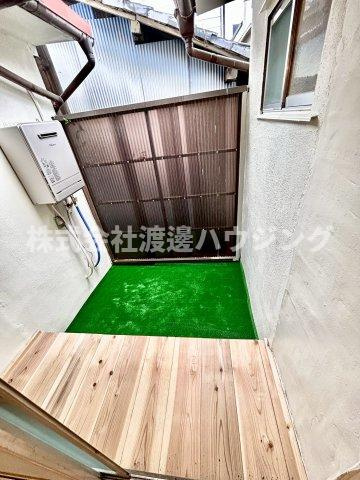 三軒家西2丁目貸家の庭