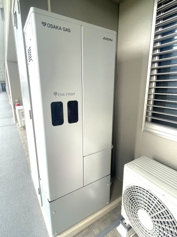 ジオ北千里藤白台B棟　8階の発電・温水設備|「エネファームTYPES」搭載！光熱費の削減が可能です。