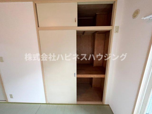 ガーデンビレッジ柏3号棟の収納