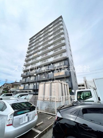 タワーロイヤルの外観