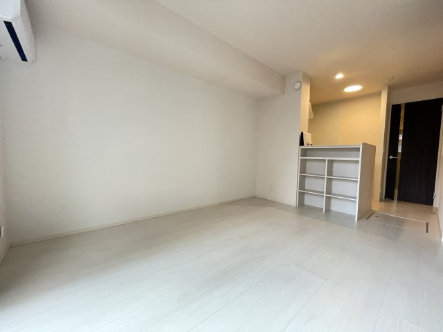 クレスト新地の居間・リビング