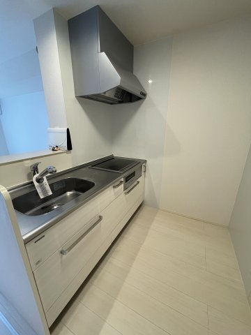 クレスト新地のキッチン