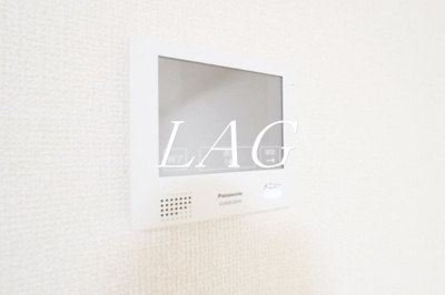 【セキュリティ】 | サンセール氷川 | モニター付きインターフォンです。