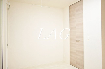 【居間・リビング】 | サンセール氷川 | 洋室のお部屋です。