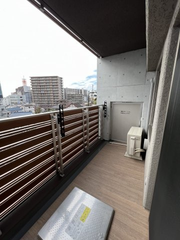 【バルコニー】