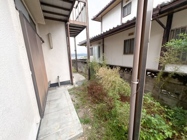 西松ヶ丘一戸建ての庭