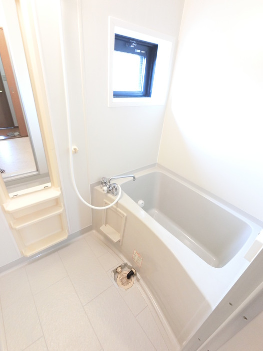 セピアコートの浴室