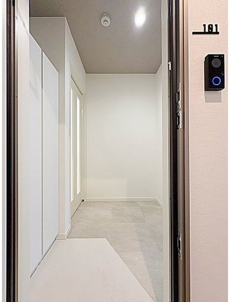 Ｃｅｌｅｎｅｓｔ高岳の玄関