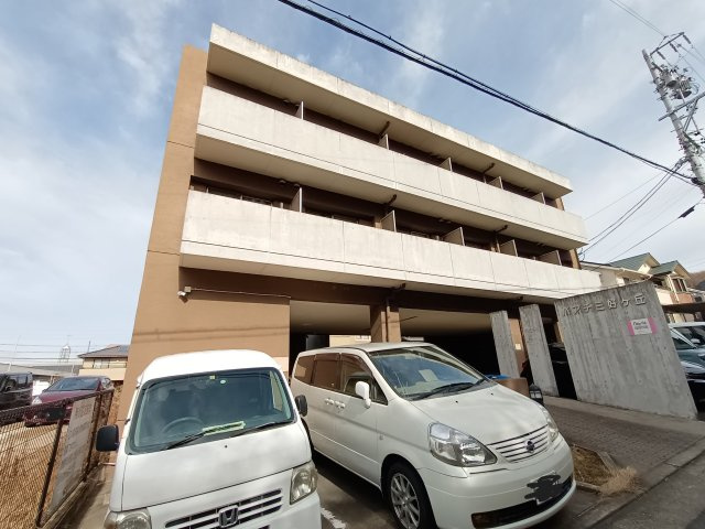 パアチ三好ヶ丘の外観