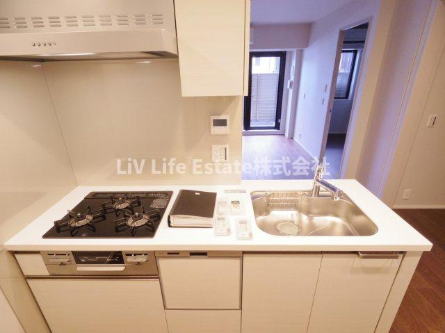 コンフォリア・リヴ八坂富士見のキッチン