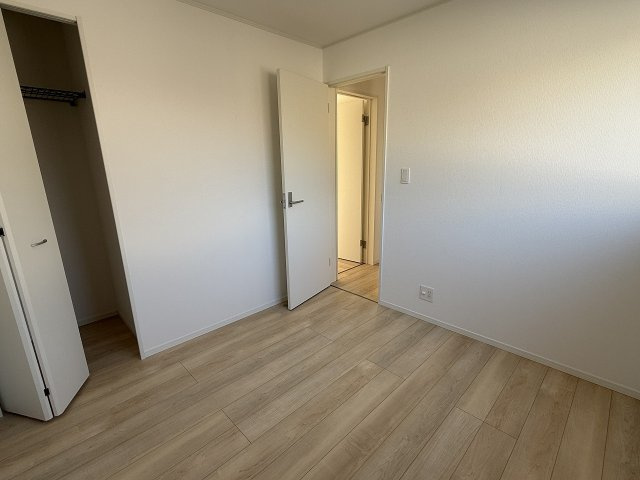 今宿東3丁目　新築戸建　6棟の洋室|洋室4.5