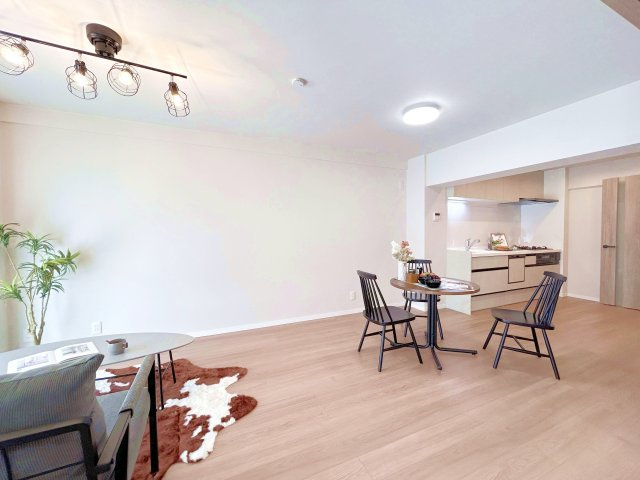 ボナハイツ中川 3号棟の居間・リビング