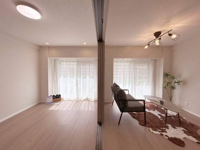 ボナハイツ中川 3号棟の居間・リビング