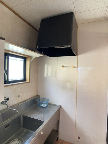 感田店舗事務所のキッチン