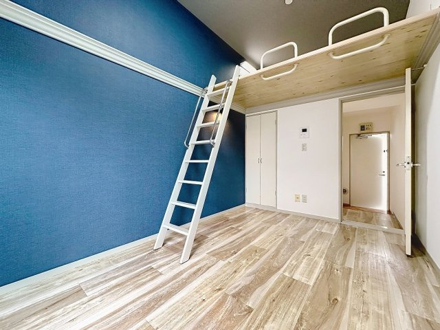 プラスコート代官4丁目