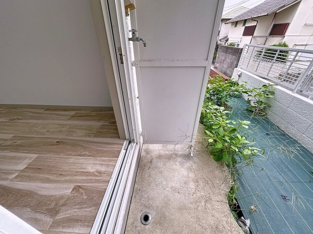 プラスコート代官4丁目