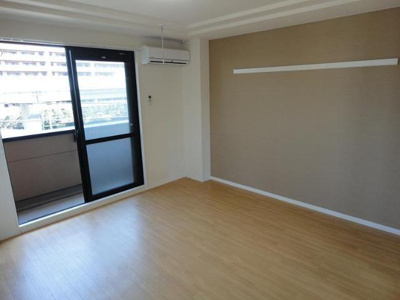 【居間・リビング】 | コンフォール神奈川 | アクセントクロスでおしゃれなお部屋♪