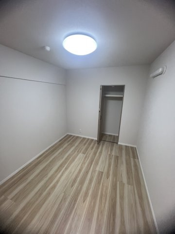 【洋室】パストラーレ天理A・B棟 