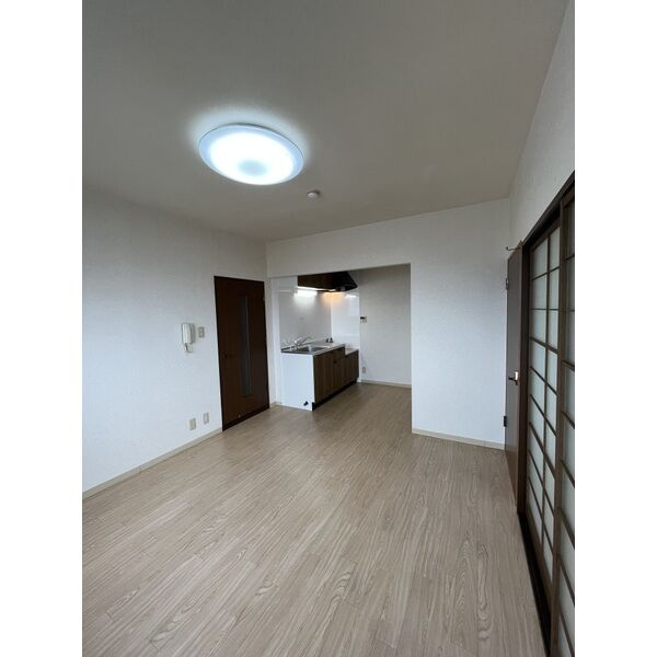 メゾンアンフィニの居間・リビング