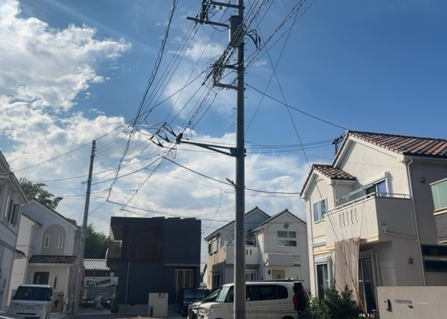【展望】 | 土地の地勢が高台の場合、景色を綺麗にみることができ、景色にこだわってお家探ししている方におすすめです！また平坦地よりも風通しがいいというメリットがあります。デメリットもあるので是非現地でご確認下さい。