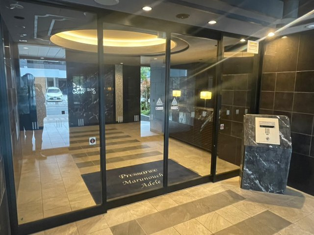 プレサンス丸の内アデル　名古屋市賃貸　仲介手数料無料のエントランス