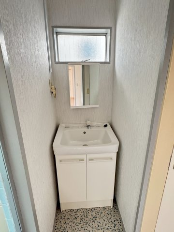 蓮田ビルの洗面所