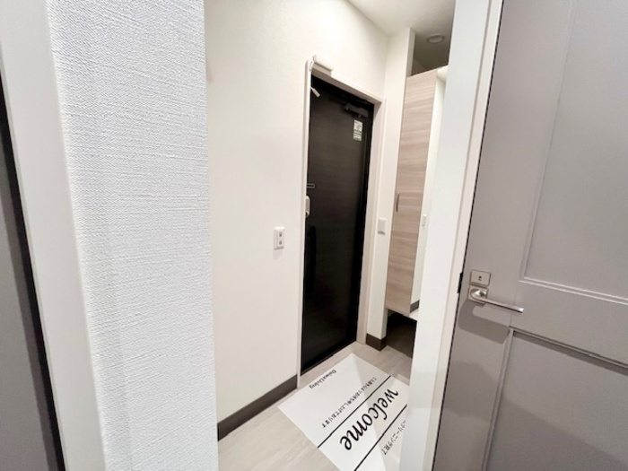 マリポーサ高畑Aの玄関|明るい玄関です