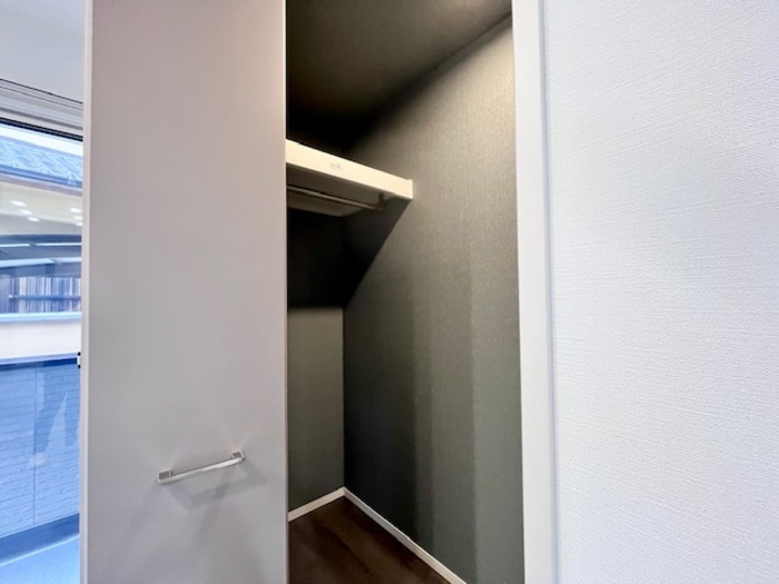 マリポーサ高畑Aの収納|大きなものも収納できそうです