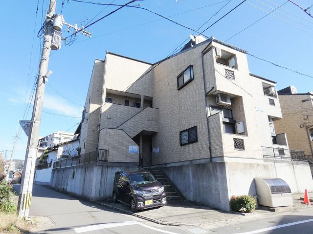 スルー・ヴァリⅡの外観