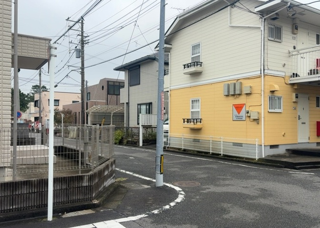 【展望】 | 眺望を気にして物件を探す場合、前面に建物が建っていないか現地で確認しましょう！前面に建物があると景色はもちろん、日当たりや風通しにも影響が出てきます。住んだ時のことを想像しながら現地見学をしましょう。