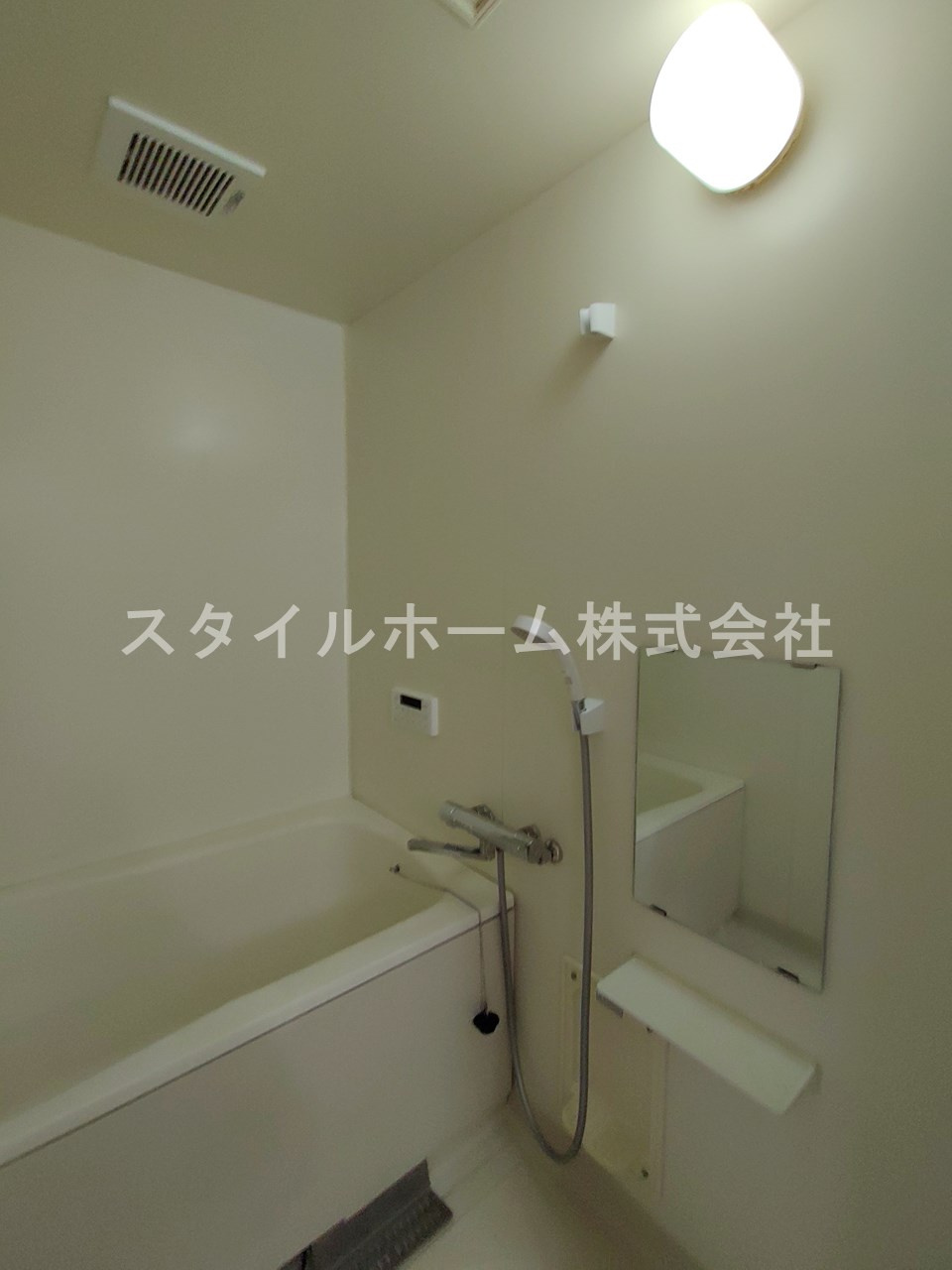 グラディオ諏訪の浴室