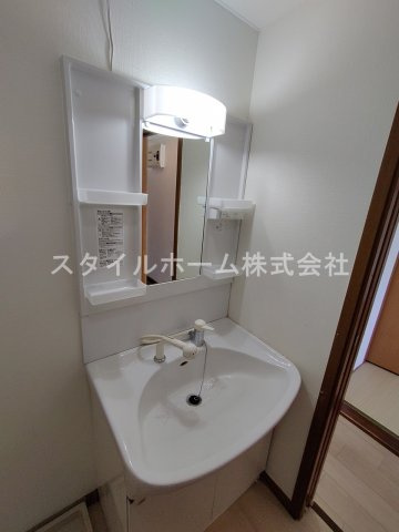 グラディオ諏訪の独立洗面台