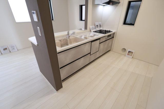 《仲介手数料無料》南区大字大谷口952-62(全1戸)新築一戸建てリーブルガーデンのキッチン