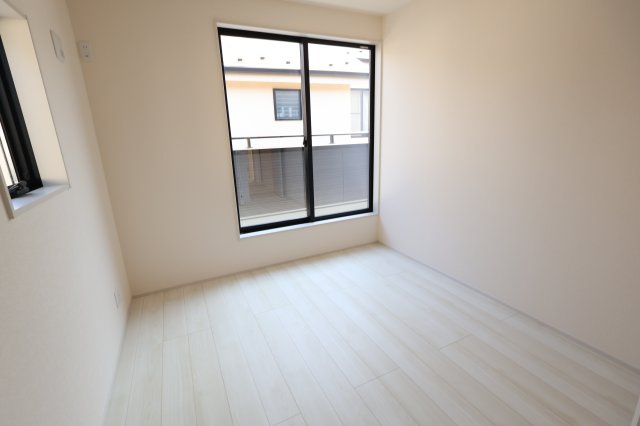 《仲介手数料無料》南区大字大谷口952-62(全1戸)新築一戸建てリーブルガーデンの洋室|2F 5.3帖