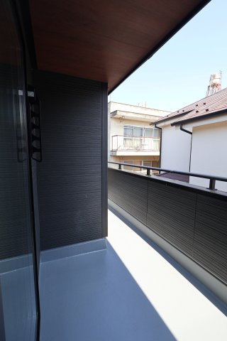 《仲介手数料無料》南区大字大谷口952-62(全1戸)新築一戸建てリーブルガーデンのバルコニー