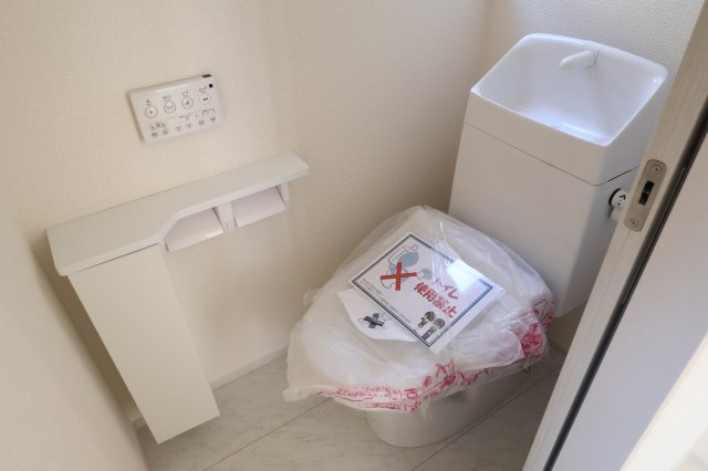 《仲介手数料無料》南区大字大谷口952-62(全1戸)新築一戸建てリーブルガーデンのトイレ