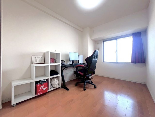 ヴォックスシティ　3階の洋室|約6.0帖の洋室です。