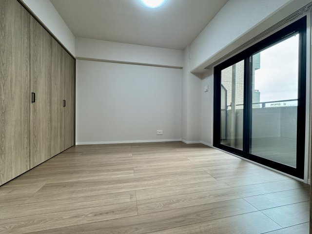 ジェイハイム豊田本郷の洋室|北側6.5帖洋室です。