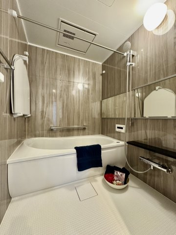 ジェイハイム豊田本郷の浴室|広々とした浴室！足を伸ばしてもゆとりのある広さです！