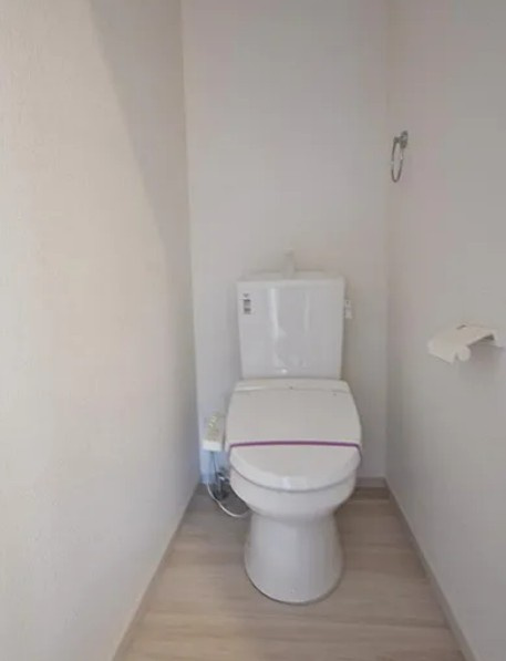 【新築】鶴ヶ島市南町１期 ２号棟のトイレ|シンプルなトイレスペースです！