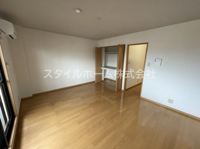 La　mia　Casaの内装|別部屋写真です。