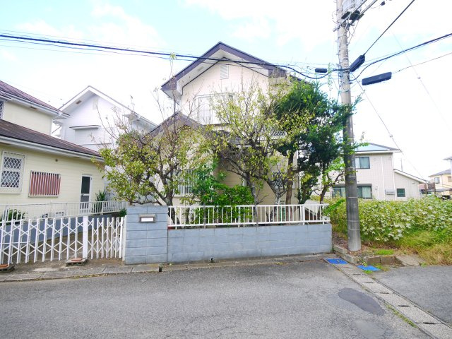大網白里市柳橋　中古戸建の外観|外装リフォーム済み令和7年5月 4LDK リビング約15帖 駐車1台可 閑静な分譲地内