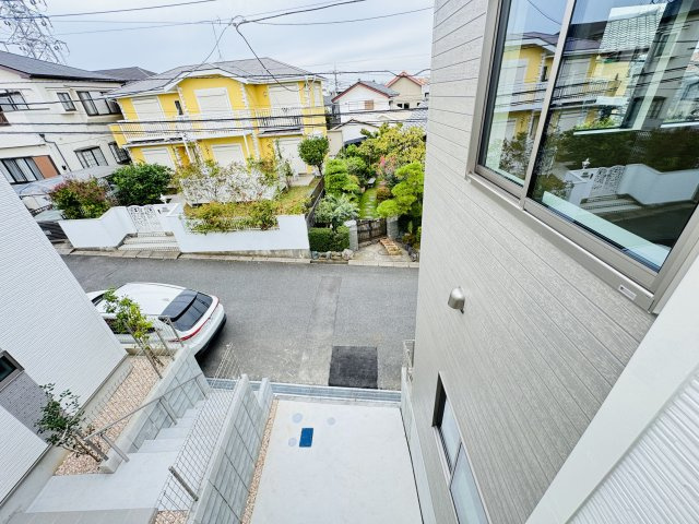 松戸市小金原５丁目新築戸建【貝の花小学校：8分】の展望|バルコニーより道路側眺望