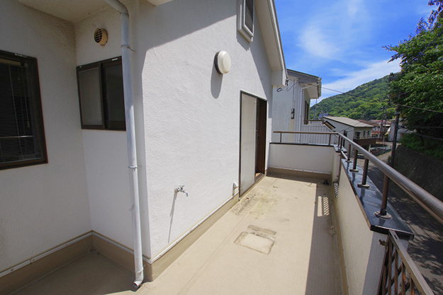 【バルコニー】 | 熱海市桜町　戸建