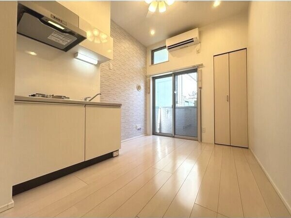 Flourish clubの居間・リビング|ゆったり過ごせるリビングです