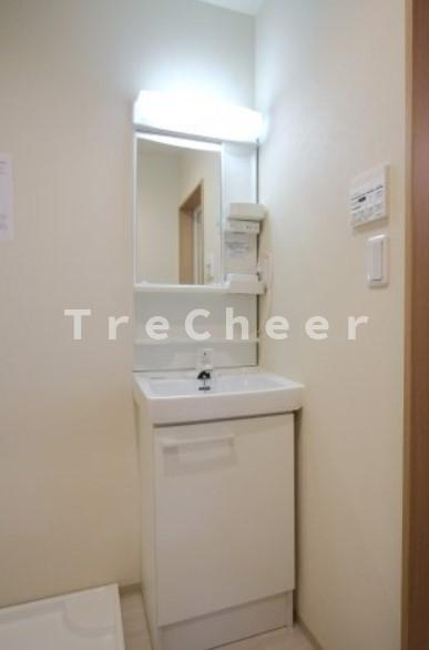 ロウハウス王子本町(ROW HOUSE王子本町)の洗面所