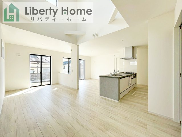 水戸市本町1期　新築戸建の居間・リビング