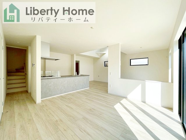 水戸市本町1期　新築戸建の居間・リビング