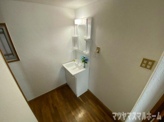 【独立洗面台】