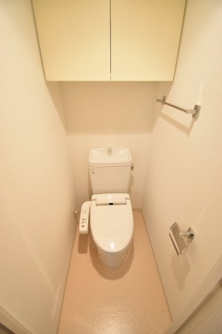 QCフラット北堀江のトイレ